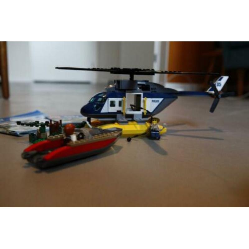 lego City Helikopter Achtervolging 60067 met mooie speedboot