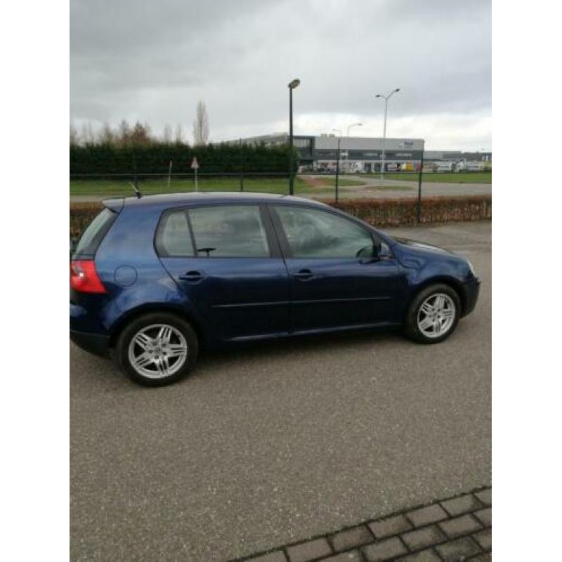 Volkswagen Golf 1.6 16V FSI 85KW 2007 Blauw