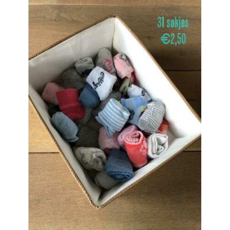 Hele tas vol babykleding