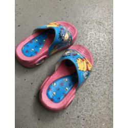 Disney slippers maat 24