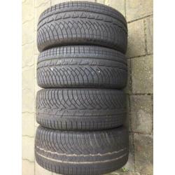 235/45-17 Michelin alpin 97v