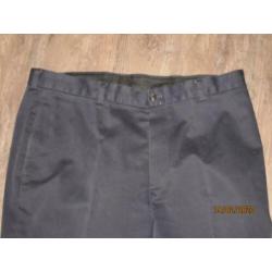 346 Brooks Brothers zwarte pantalon W38L30 (maat 54)