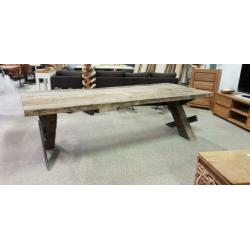 #554 nieuw unieke robuuste massief houten zware tafel