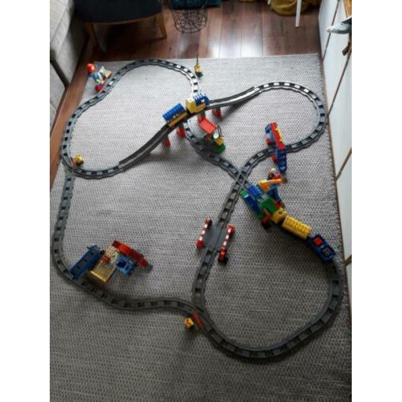 Duplo rails