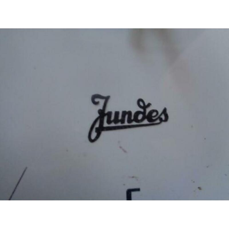 Design klok Jundes