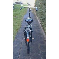 Voor een prikkie mooie omafiets van Montego,in goede staat!