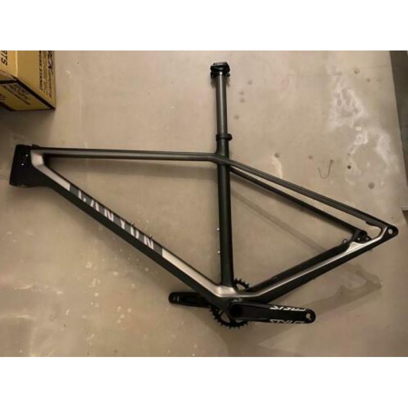 Canyon Exceed CF SL frame maat L (Boost)