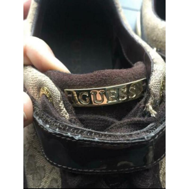 Guess sneakers maat 41 nieuw