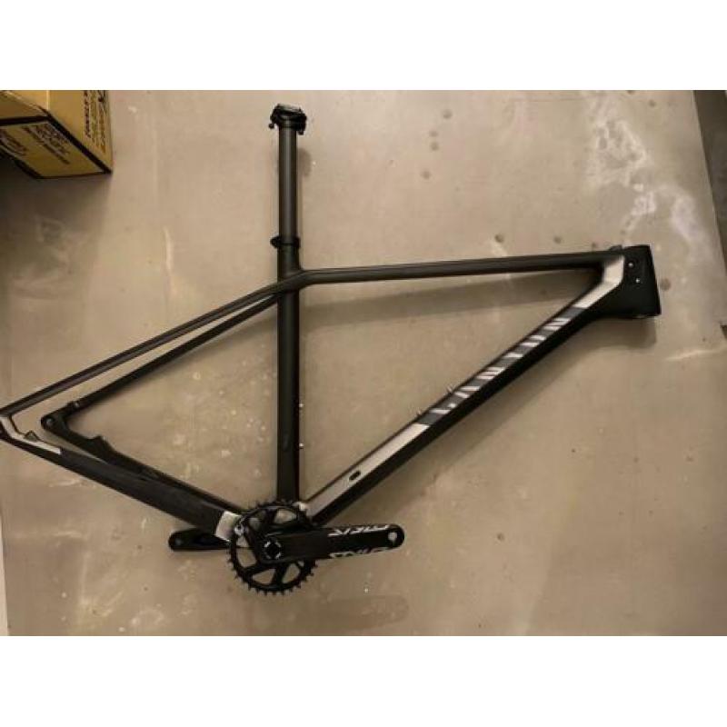 Canyon Exceed CF SL frame maat L (Boost)