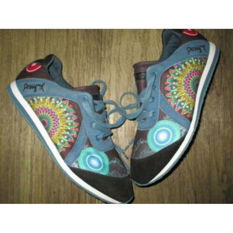 DESIGUAL ! Aparte sneakers mt 38.