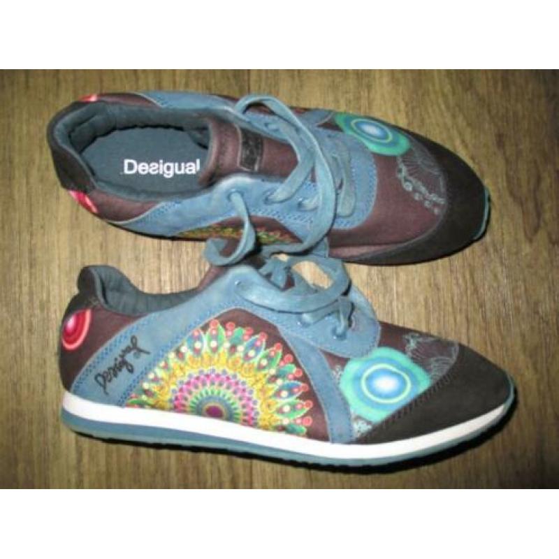 DESIGUAL ! Aparte sneakers mt 38.