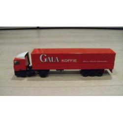 Te koop lion toys daf 95 400 ati gala koffie schaal 1:50