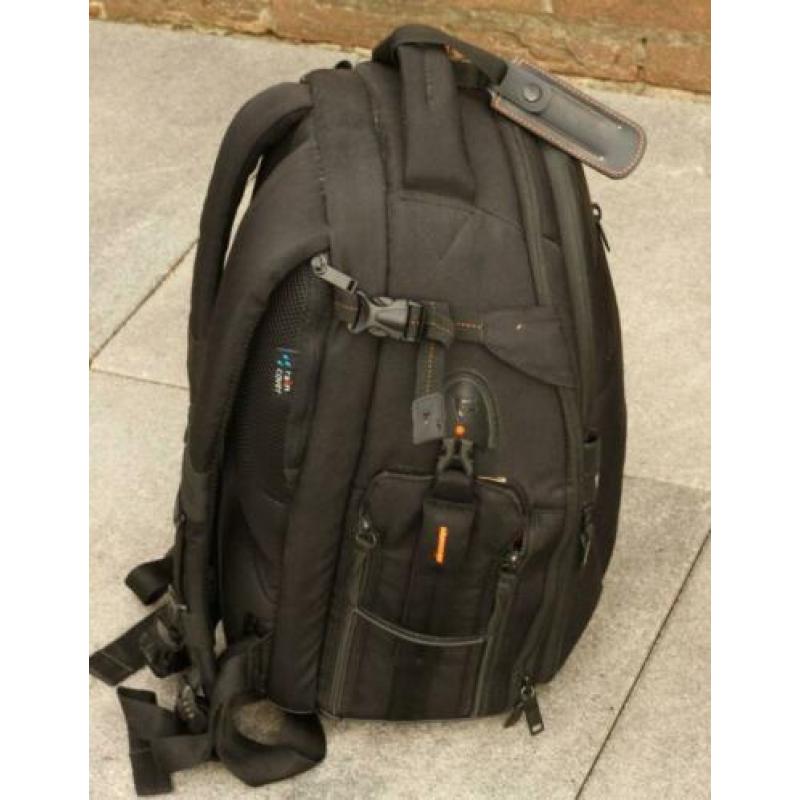 Zeer ruime en robuuste Vanguard up rise 46 backpack rugtas