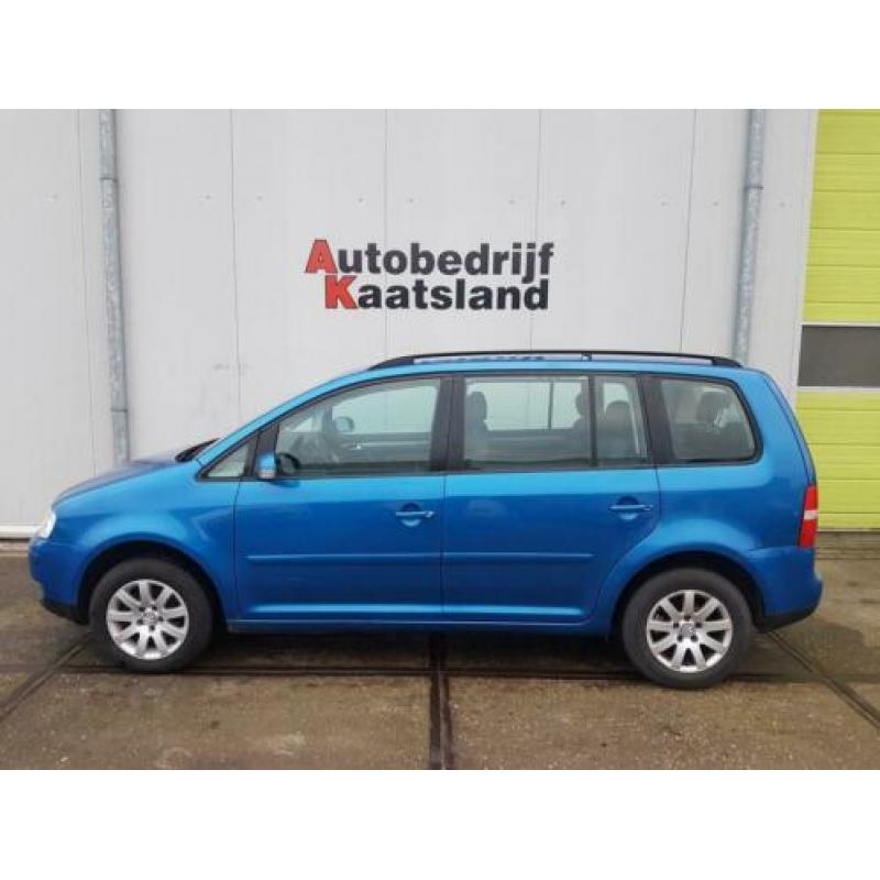 Volkswagen Touran 1.6-16V FSI