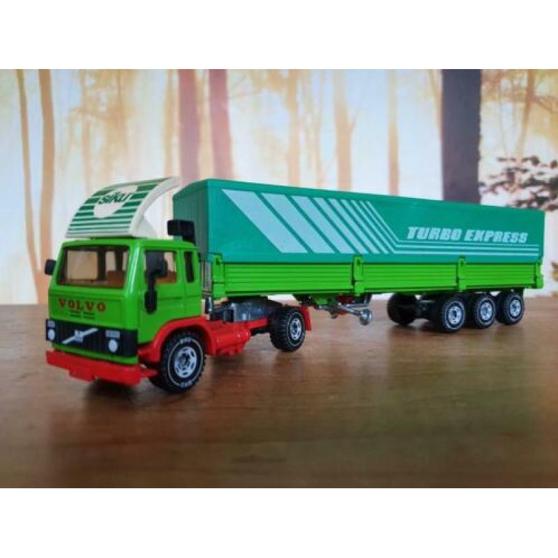 Siku Volvo F7 Siku Turbo Express groen 1:55