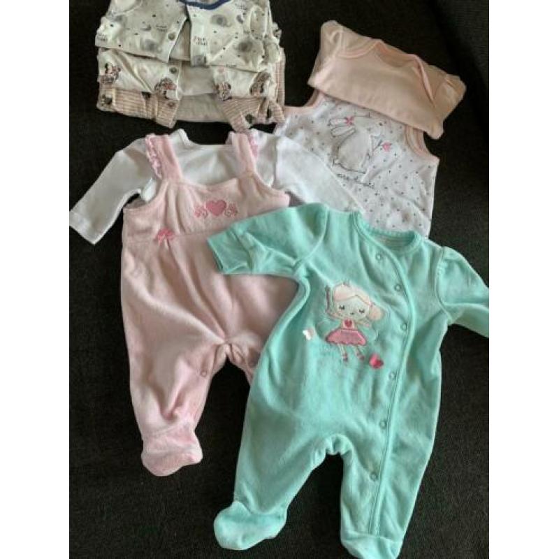 Pyjama’s maat 50, 56&62.