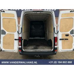 Volkswagen Crafter 35 2.0TDI 140pk L4H3 (L3H2) Airco, 2500kg