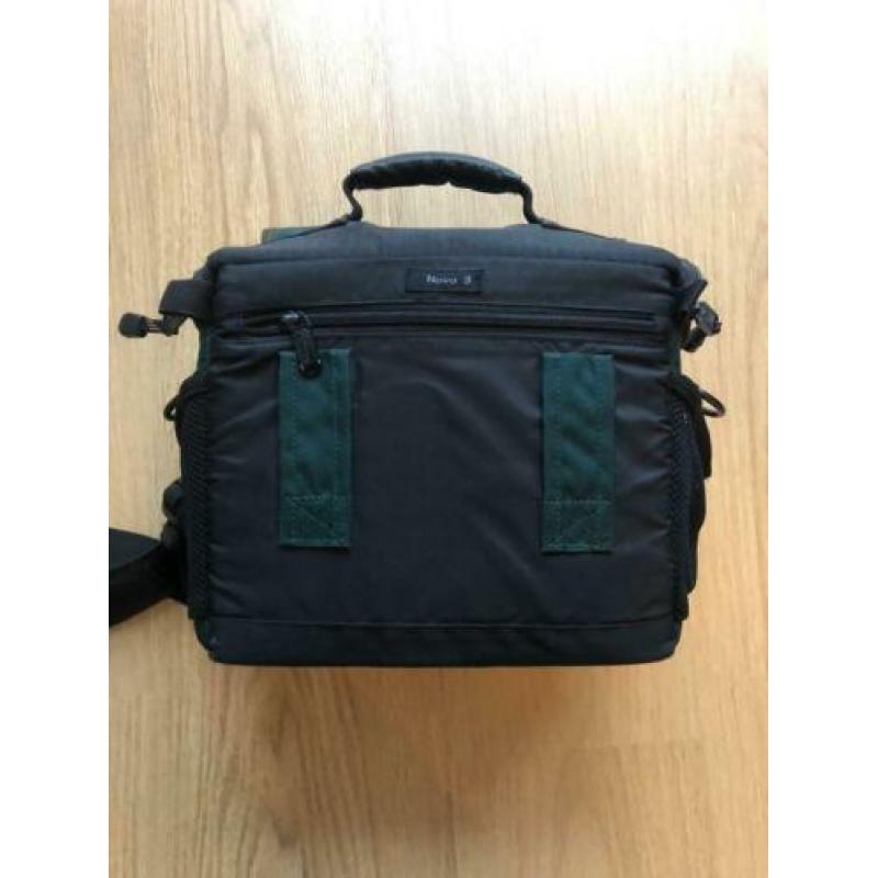 Lowepro nova schoudertas groen