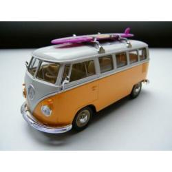 Volkswagen bus T1 Transsporter + Surfboard Welly 1:24