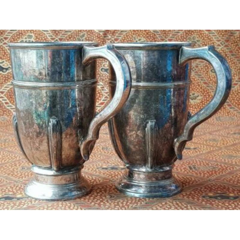 Prachtig stel Engelse silverplate Art Deco bekers uit 1920.