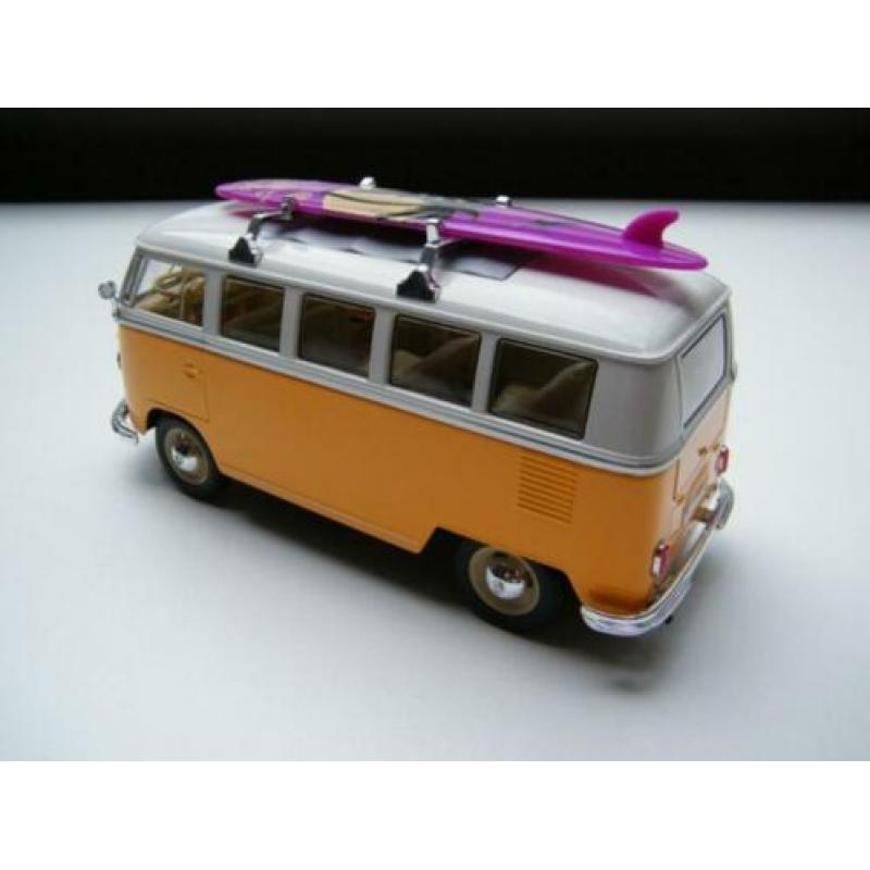 Volkswagen bus T1 Transsporter + Surfboard Welly 1:24