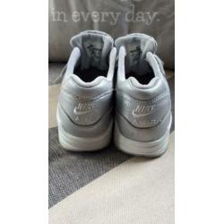 Nike Airmax zilver maat 37,5