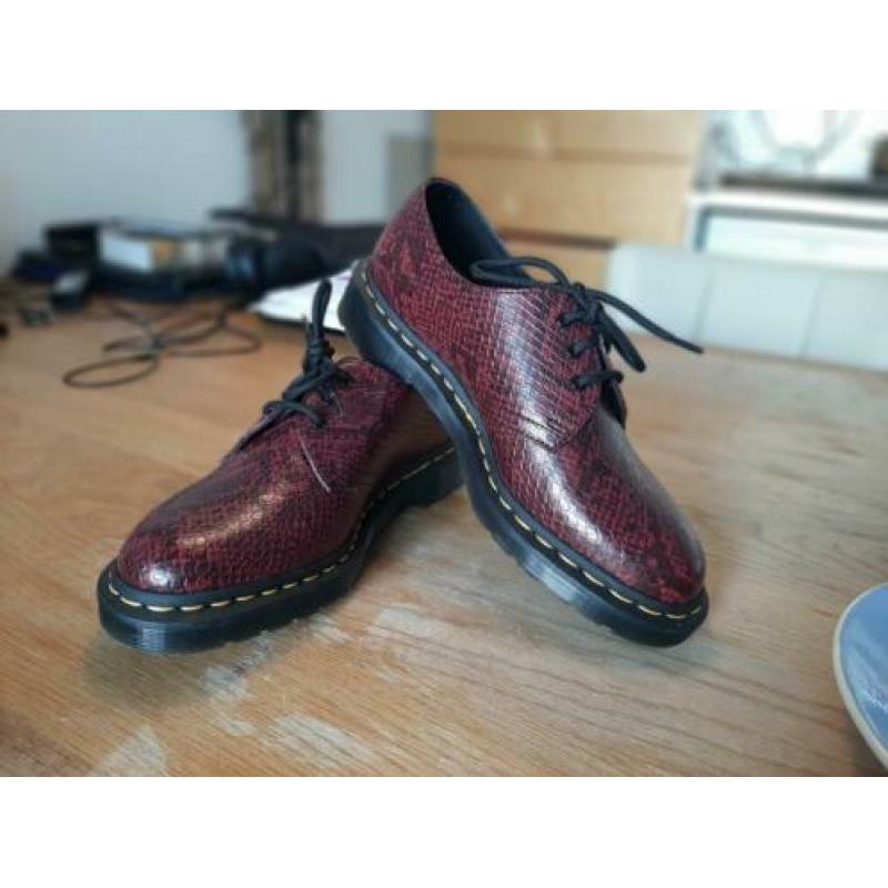 Dr. Martens maat 39