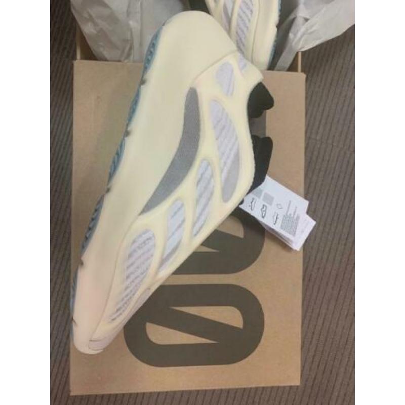 Yeezy Boost 700 V3 Azael