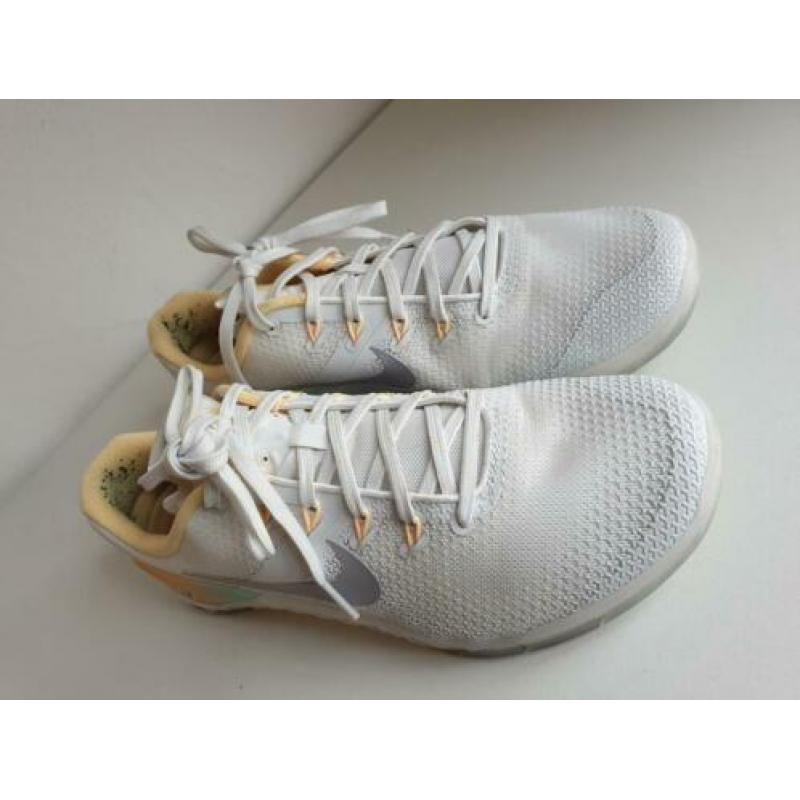 Nike air training maat 43 sneakers