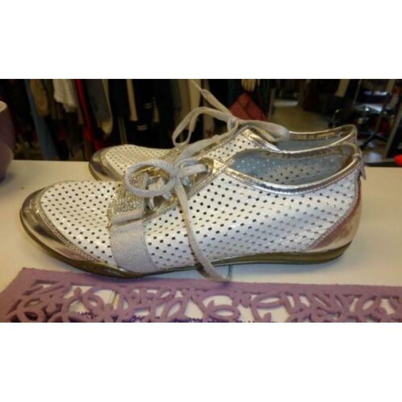 Mocka zilver witte brogues schoenen glimstenen 41 nr 30639