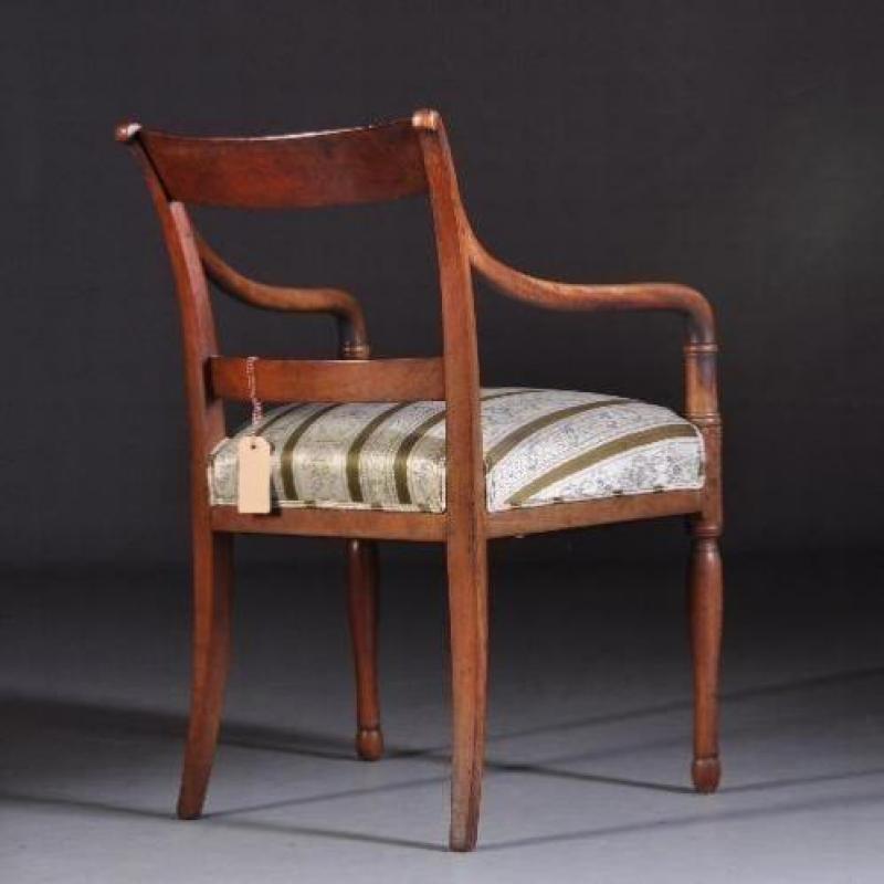 Antieke stoelen / Biedermeier armstoel ca. 1835 prijs inc...