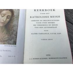 Oude bijbel/kerkboekje