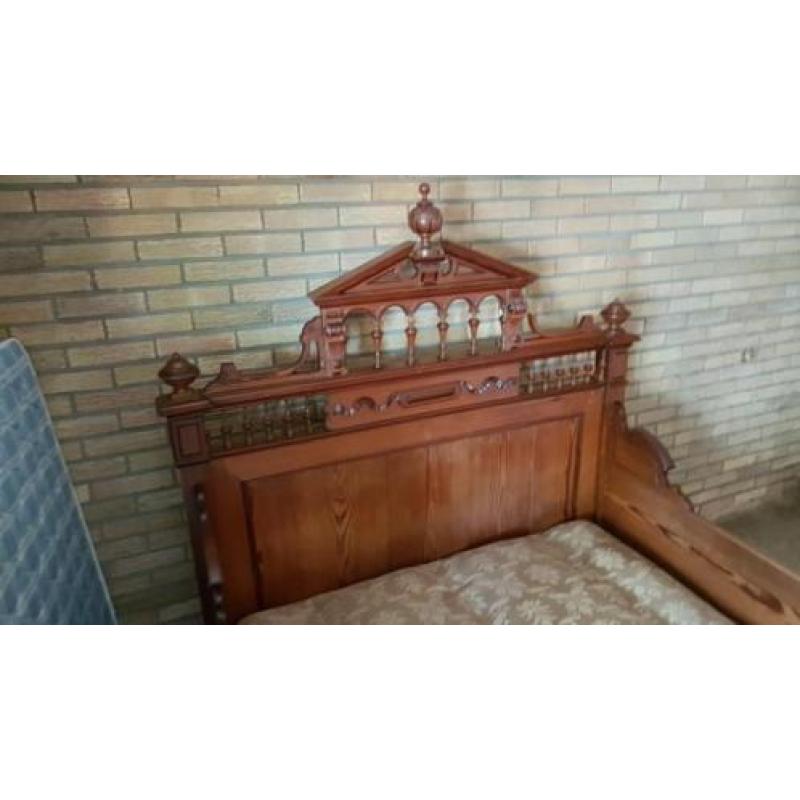 Antiek bed