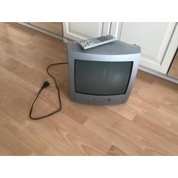 Kleine kleuren tv met dvd speler en afstandsbediening