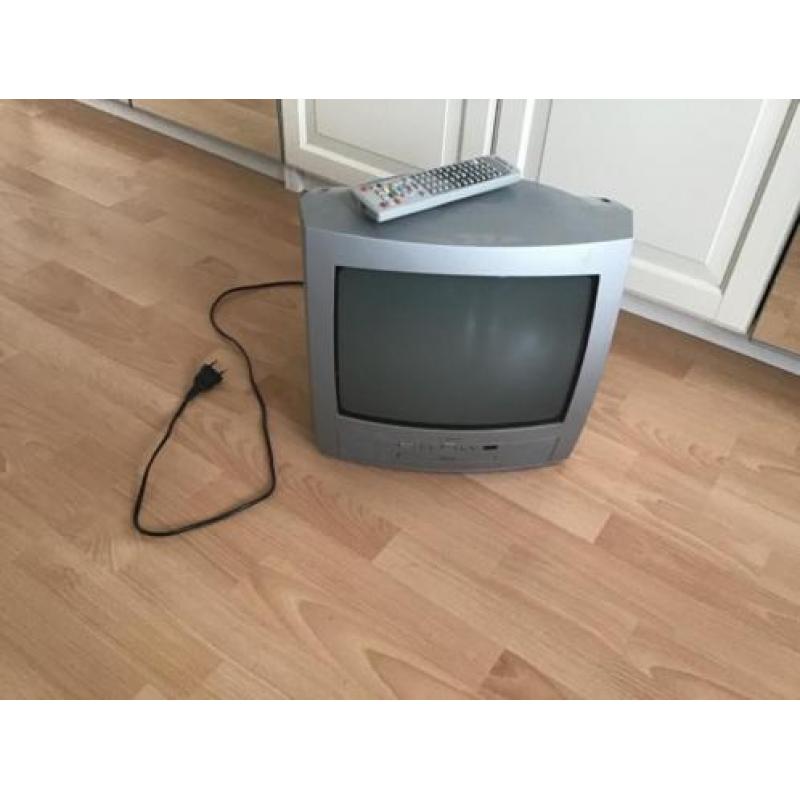 Kleine kleuren tv met dvd speler en afstandsbediening