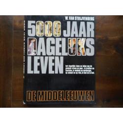 Boek 5000 jaar dagelijks leven (3 delen)