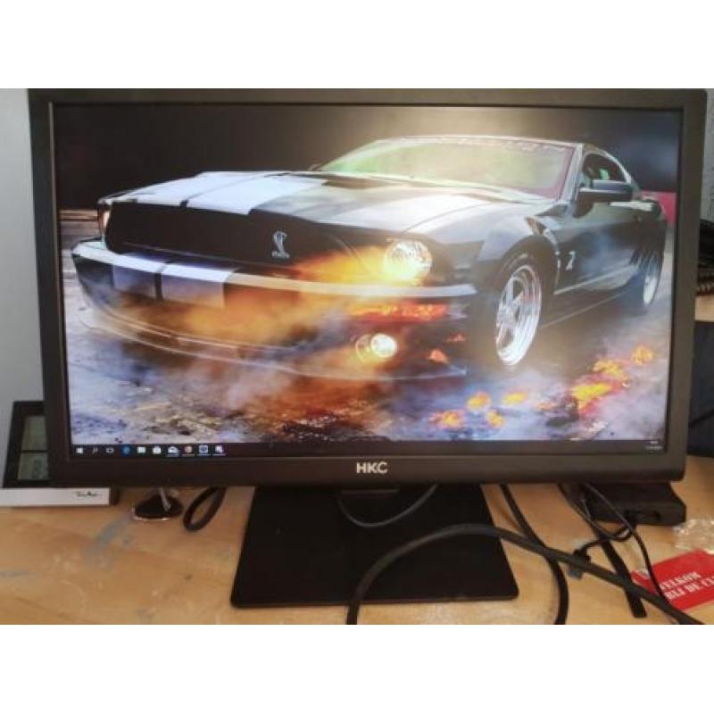 HKC2476 Widescreen FULLHD LED monitor met gaming toetsenbord