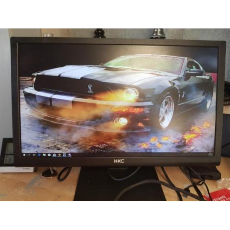 HKC2476 Widescreen FULLHD LED monitor met gaming toetsenbord