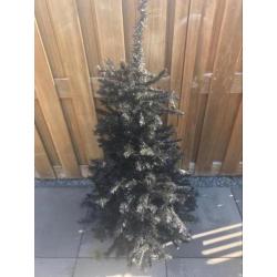 Mooie zwarte kunst kerstboom 1.50 hoog, zo goed al nieuw