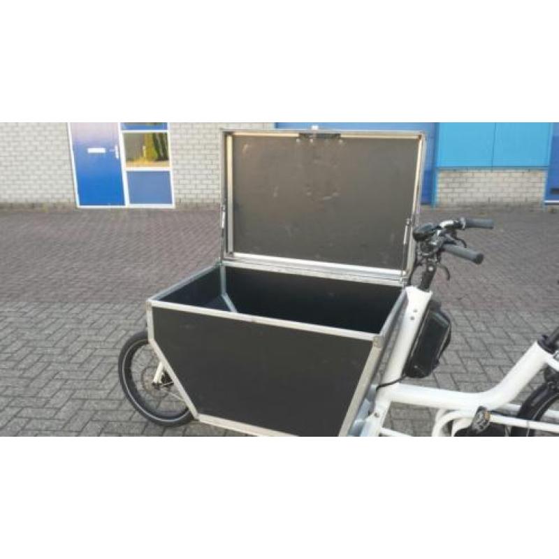 Urban Arrow Denting Flightcase Cargo L elektrische bakfiets