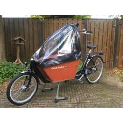 Bakfiets met regenkap