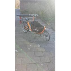 Bakfiets kangaroo met regenhoes