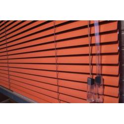 Luxaflex Lightline 25 mm oranje / terra 98,5 x 117 cm