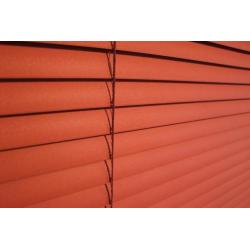 Luxaflex Lightline 25 mm oranje / terra 98,5 x 117 cm