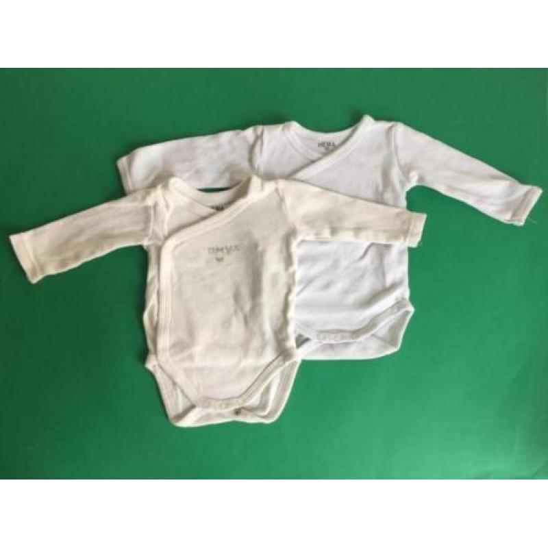 overslagromper romper 50/56 grijs beige baby en wit broekje