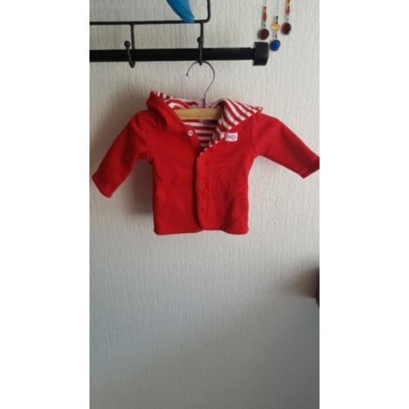 Feetje baby vestje maat 50