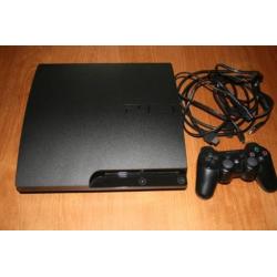 ps3 slim met 2 controllers en spellen