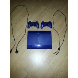 Ps3 superslim 500 gb + 2 controllers + 2 spellen